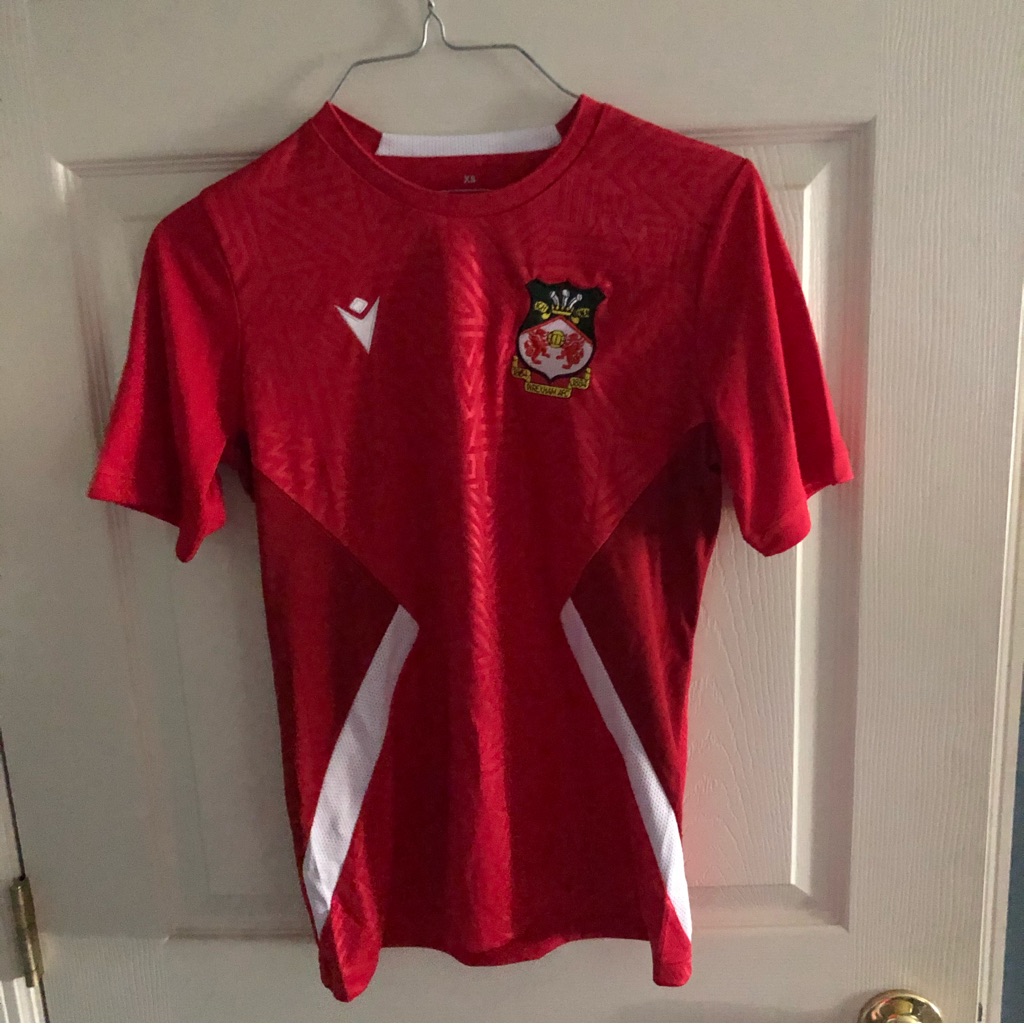 Wrexham Afc 2023 Skat Womens T-Shirt (Red) Size Xs
